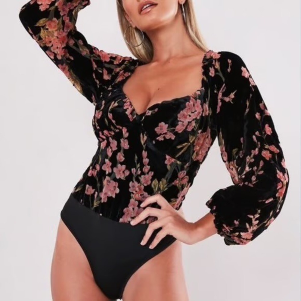 Missguided Plus Size Velvet Floral Milkmaid Bodysuit Black Pink US 22 V9782201